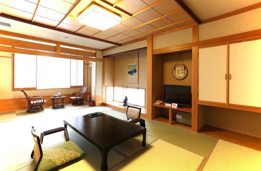 Hotel Yura No Yado Seifuen à Achi Extérieur photo